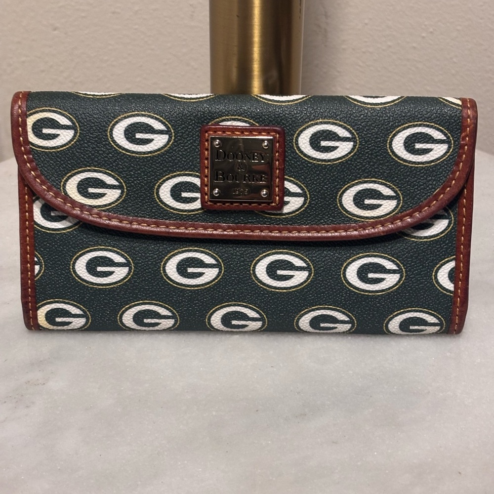 Dooney and Bourke